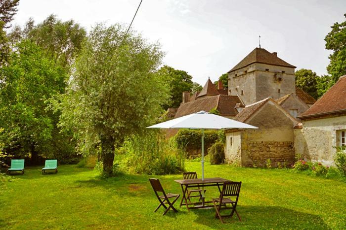Chateau De Vesset Tréteau Exterior photo